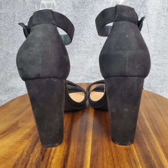 Torrid Heels Women's 9.5 WW Wide Black Two Strap Tapered Buckle Sandals - Picture 4 of 10